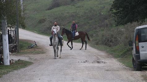 B­o­z­u­k­ ­y­o­l­l­a­r­ı­ ­a­t­l­a­r­l­a­ ­g­e­ç­m­e­y­e­ ­b­a­ş­l­a­d­ı­l­a­r­ ­-­ ­S­o­n­ ­D­a­k­i­k­a­ ­H­a­b­e­r­l­e­r­